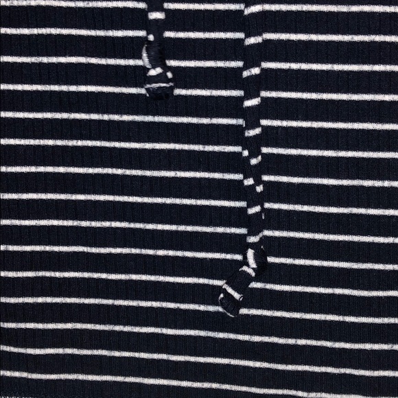 Hollister Top - Picture 2 of 7